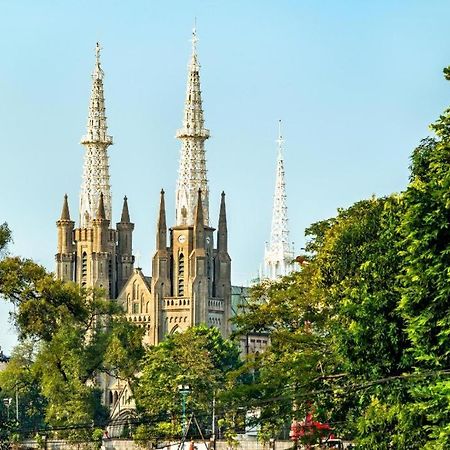 Swiss-Belhotel Mangga Besar Yakarta Exterior foto