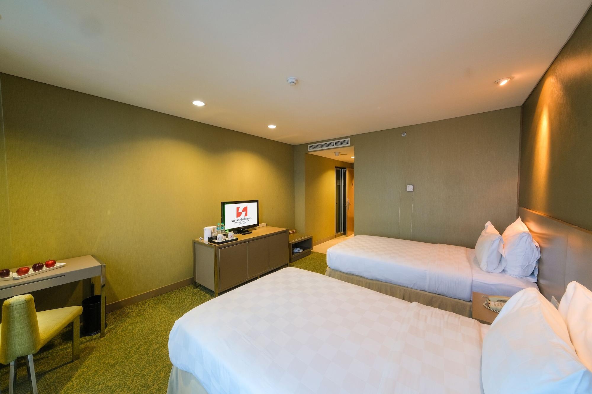 Swiss-Belhotel Mangga Besar Yakarta Exterior foto
