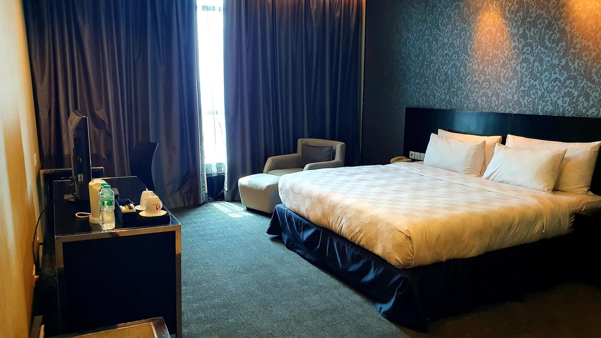 Swiss-Belhotel Mangga Besar Yakarta Exterior foto