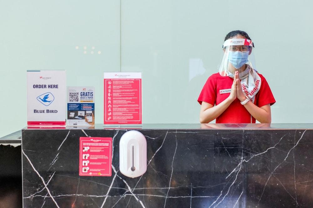 Swiss-Belhotel Mangga Besar Yakarta Exterior foto