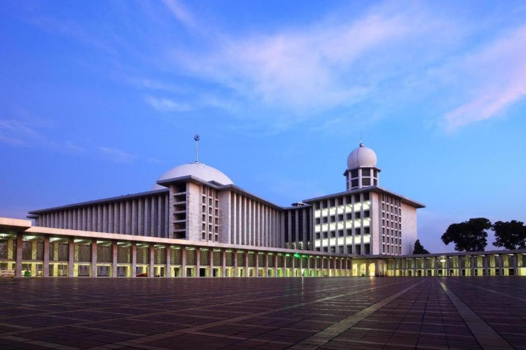 Swiss-Belhotel Mangga Besar Yakarta Exterior foto