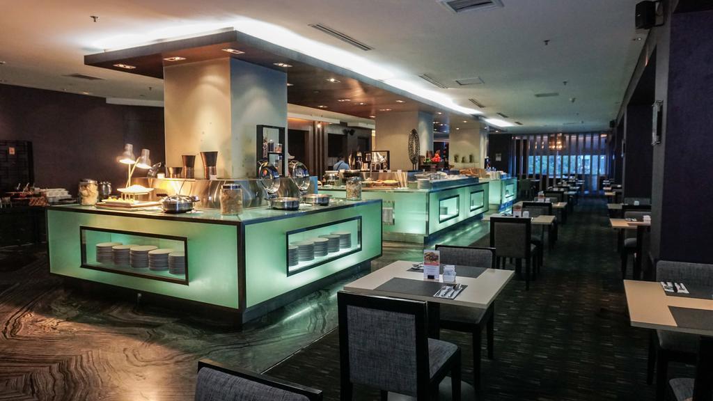 Swiss-Belhotel Mangga Besar Yakarta Exterior foto